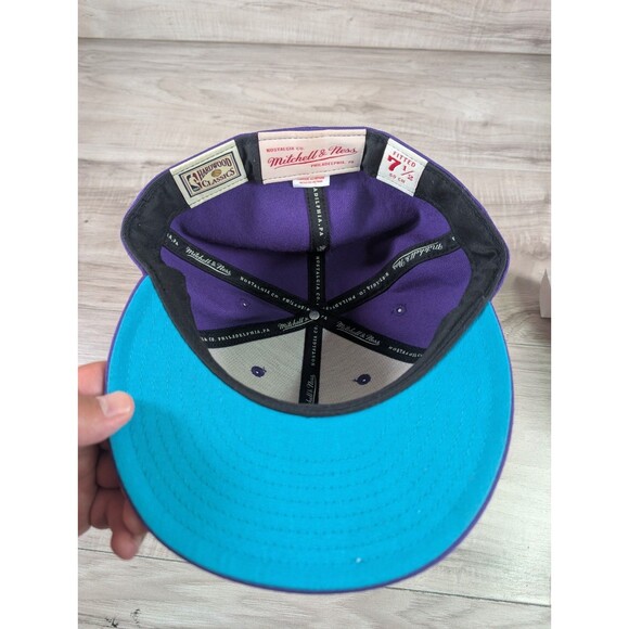 NBA Charlotte Hornets Hardwood classics | Mitchell & Ness Hat (Size 7 1/2) - Picture 10 of 11